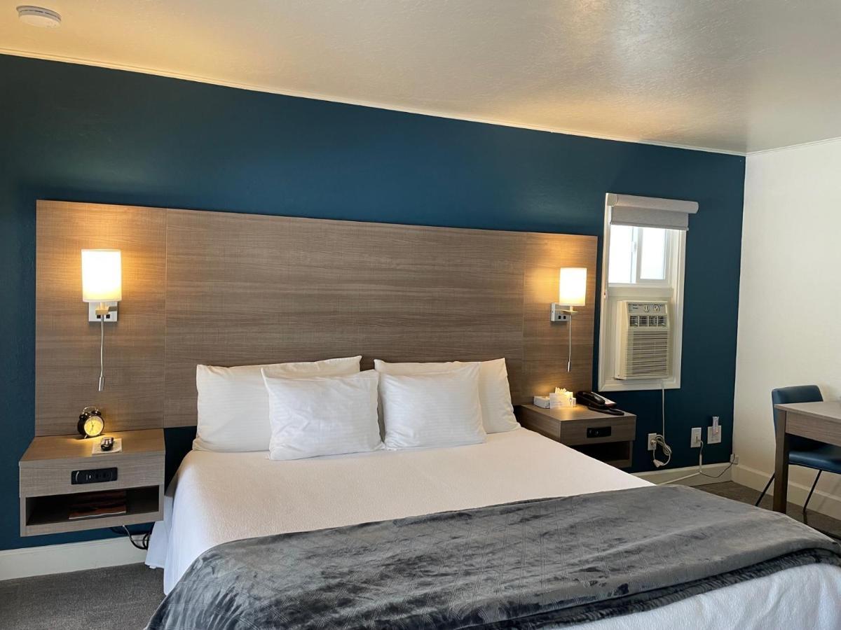 Crown Motel Кингс Бийч Екстериор снимка