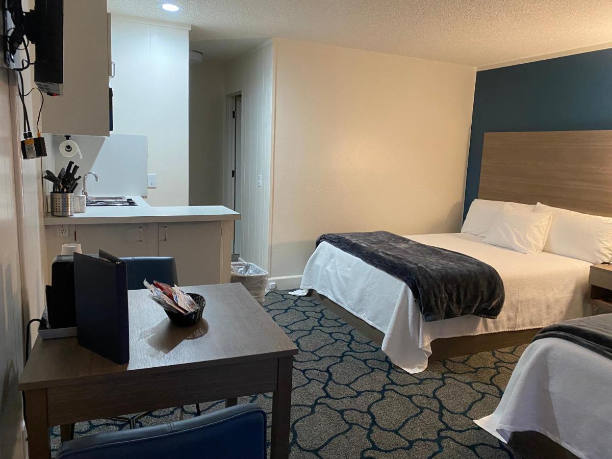 Crown Motel Кингс Бийч Екстериор снимка