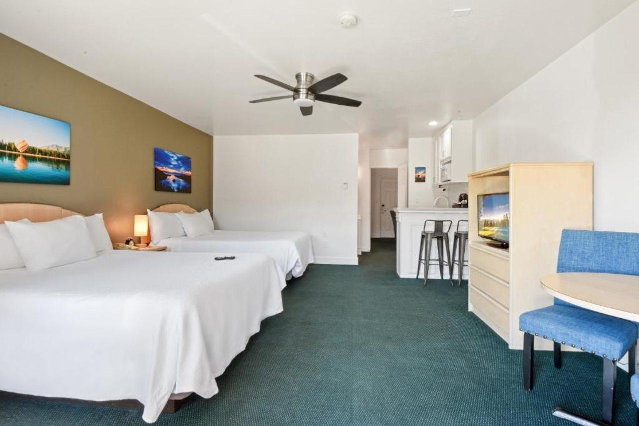 Crown Motel Кингс Бийч Екстериор снимка